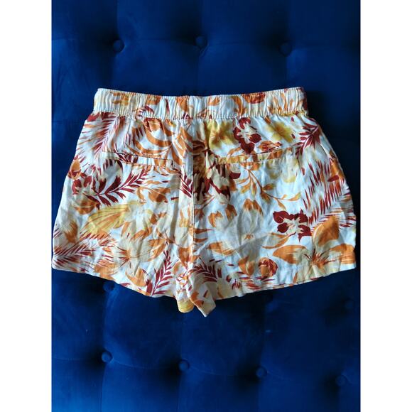$C&C California 100% linen shorts white palm  leaf vacay Resort comfy relax - Picture 4 of 5